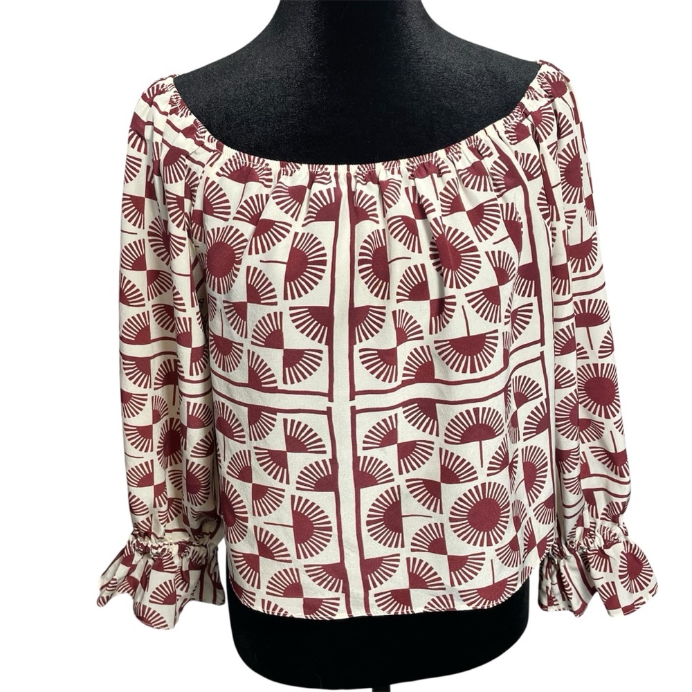 Stone Cold Fox 100% Silk Blouse Printed off shoulder crop length O/S